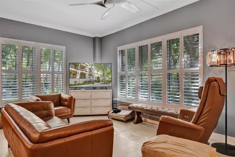 2617 NE 14th #101, Wilton Manors, FL 33334