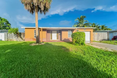911 SW 69th Ave, North Lauderdale, FL 33068