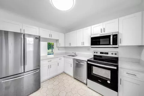 8320 Sands Pt #208M, Tamarac, FL 33321