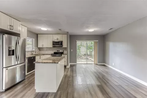 7971 NW 35th Ct, Coral Springs, FL 33065