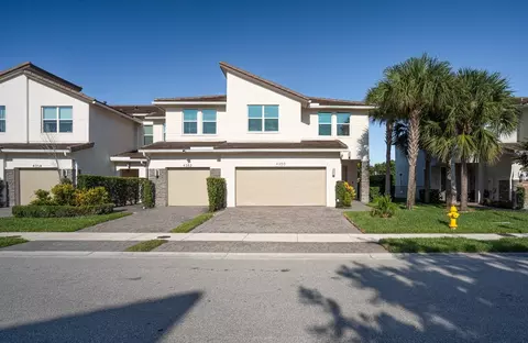 4350 Veleiros, Lighthouse Point, FL 33064