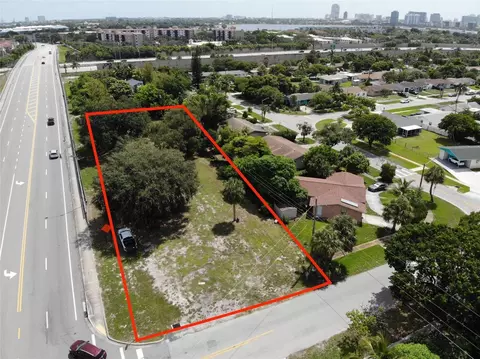 204 S Chillingworth, West Palm Beach, FL 33409