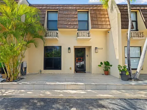 3809 NE 167th St #38, North Miami Beach, FL 33160