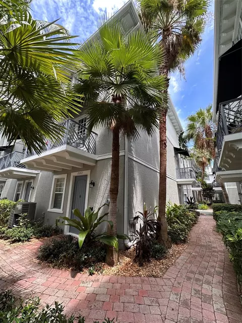 2261 NE 9th Ave #2261, Wilton Manors, FL 33305
