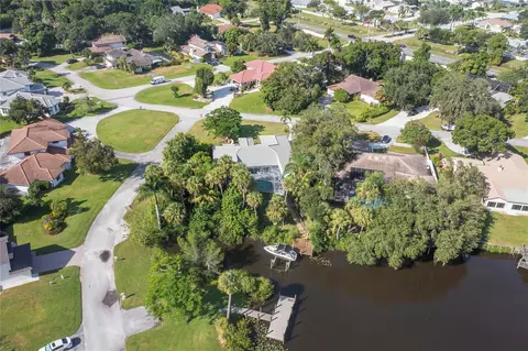 7305 Elyse Cir, Port Saint Lucie, FL 34952