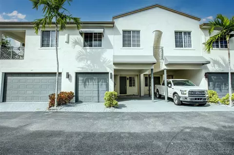 131 SE 7th Way #131, Pompano Beach, FL 33060
