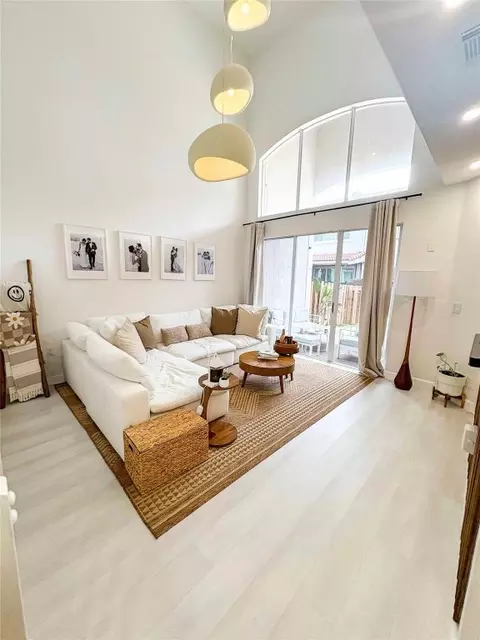 11486 NW 80th, Doral, FL 33178