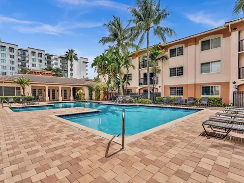 2015 SE 10th #106, Fort Lauderdale, FL 33316