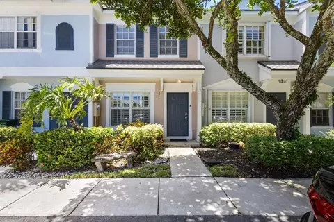 3275 Festival Dr, Pompano Beach, FL 33063