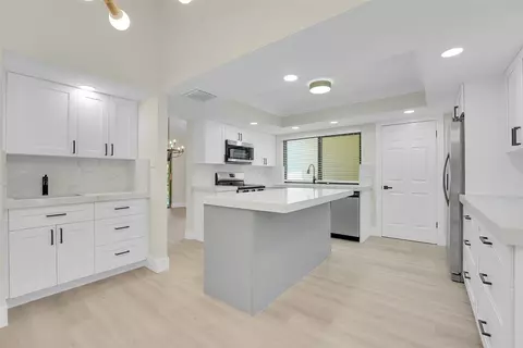 11457 Shady Oaks Ln, North Palm Beach, FL 33408