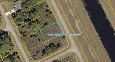 1116 Silverfish Dr, Labelle, FL 33935