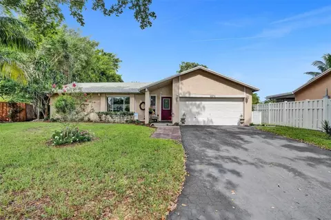 2672 NW 95th Ter, Coral Springs, FL 33065