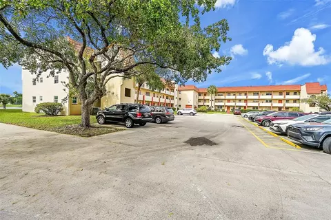 2931 Sunrise Lks #301, Sunrise, FL 33322