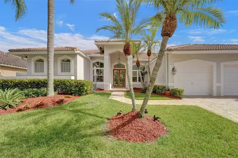 287 Landings Blvd, Weston, FL 33327