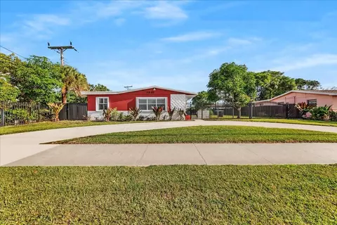 2820 NW 207 St, Miami Gardens, FL 33056