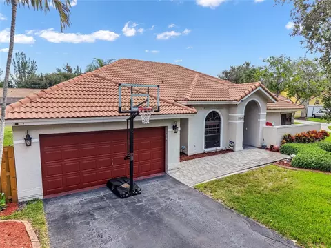 11041 NW 18th, Plantation, FL 33322