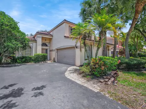 10361 NW 11th Ct, Plantation, FL 33322