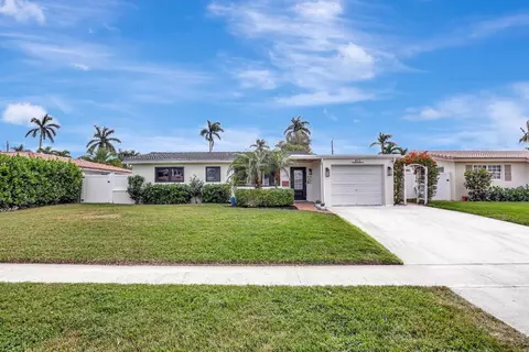 912 SE 16th, Deerfield Beach, FL 33441