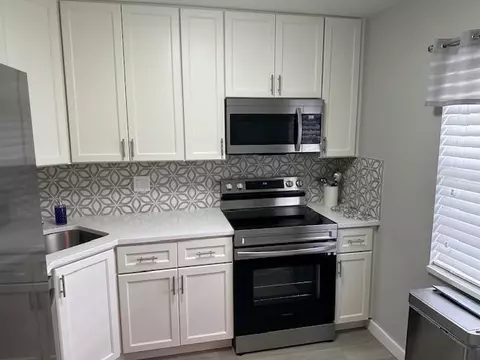 7705 NW 5th Ct #101, Margate, FL 33063
