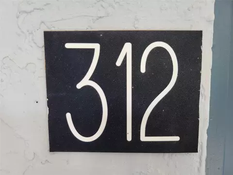 2800 Somerset #312J, Lauderdale Lakes, FL 33311