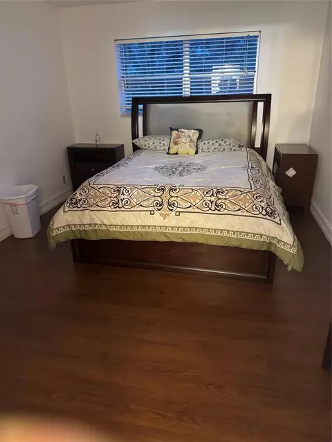 7891 Sunrise Lake Dr #305, Sunrise, FL 33322