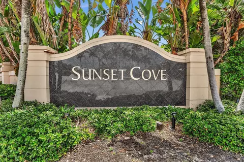 10180 NW 5th St, Plantation, FL 33324