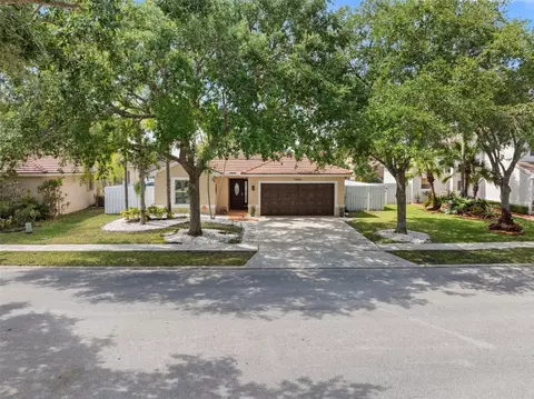 18532 NW 23rd, Pembroke Pines, FL 33029