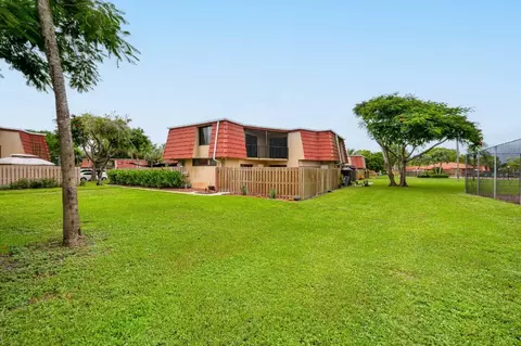 22940 Oxford #B, Boca Raton, FL 33433