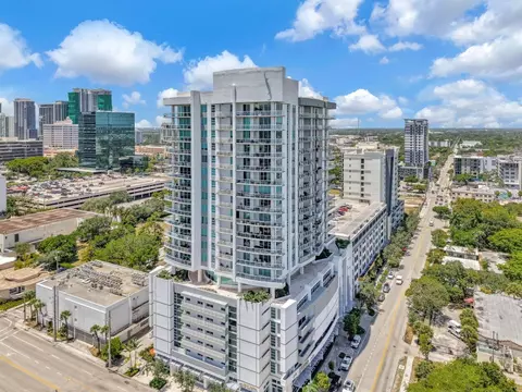 315 NE 3rd Ave #1008, Fort Lauderdale, FL 33301