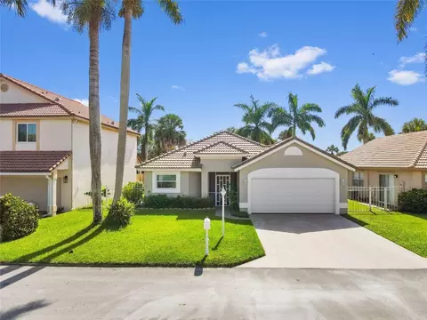 21300 Millbrook, Boca Raton, FL 33498