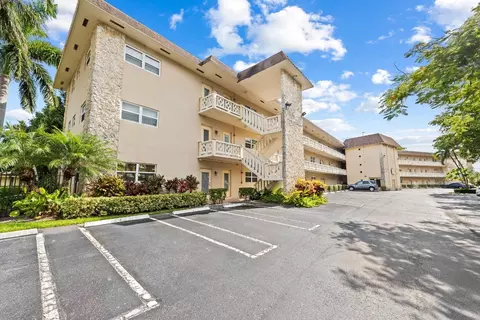 5100 NW 35th St #110, Lauderdale Lakes, FL 33319