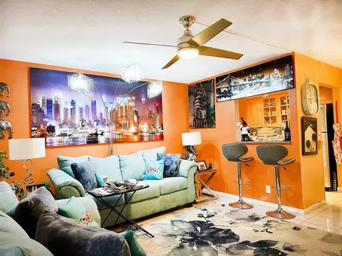 116 Bedford #116 E, West Palm Beach, FL 33417