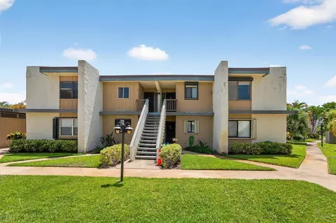 1551 NE 13th #A14, Jensen Beach, FL 34957