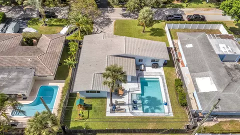 2020 NE 34th Ct, Lighthouse Point, FL 33064