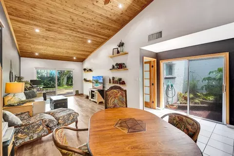 2455 N 37th, Hollywood, FL 33021