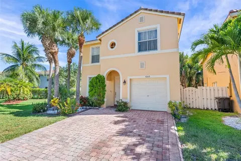 4243 Lake Tahoe, West Palm Beach, FL 33409