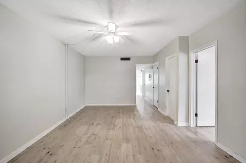 917 NE 16th Ave #7, Fort Lauderdale, FL 33304
