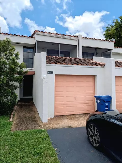 6594 Racquet Clb #98, Fort Lauderdale, FL 33319