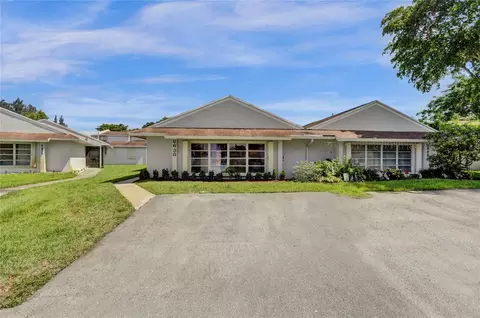 8638 Bridle Path #203, Davie, FL 33328
