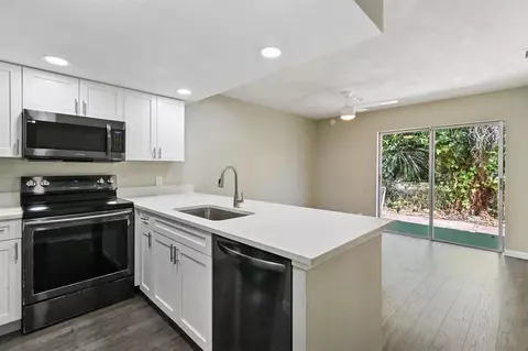 3450 3460 Ne 13th Ave, Oakland Park, FL 33334