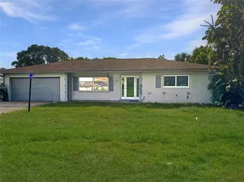 2896 SE 1st Ct, Boynton Beach, FL 33435