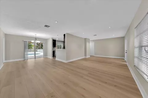 8695 NW 28th, Coral Springs, FL 33065