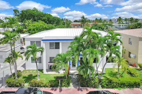 725 81st St, Miami Beach, FL 33141