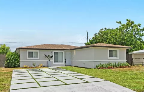 7021 SW 25th St, Miramar, FL 33023