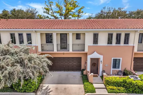 2420 Venetian Way #2420, Boynton Beach, FL 33426