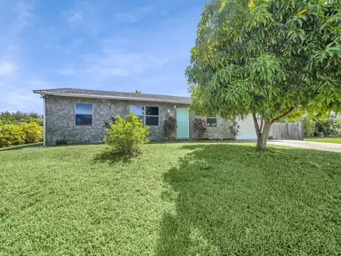 1757 SE Aires Ln, Port Saint Lucie, FL 34984