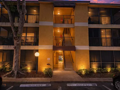 3083 N Oakland Forest Dr #308, Oakland Park, FL 33309