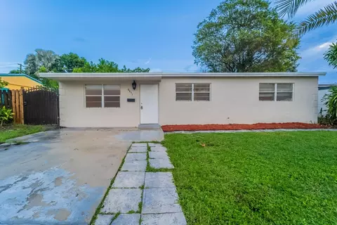 6851 Raleigh, Hollywood, FL 33024