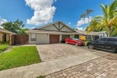 7432 SW 12th, North Lauderdale, FL 33068