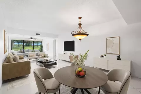 6061 Balboa #105, Boca Raton, FL 33433